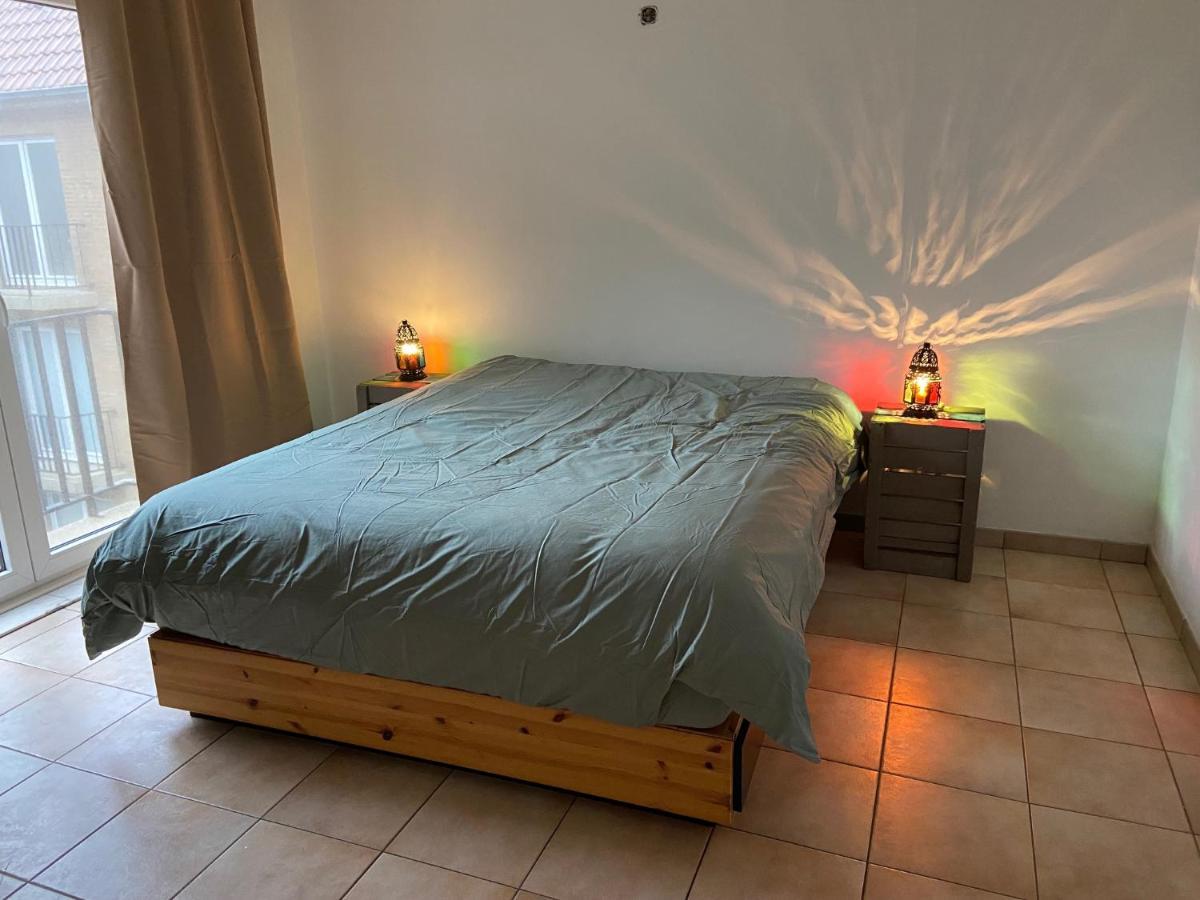 Ruim Zonnig Appartement Op 50M Van Strand オステンド エクステリア 写真