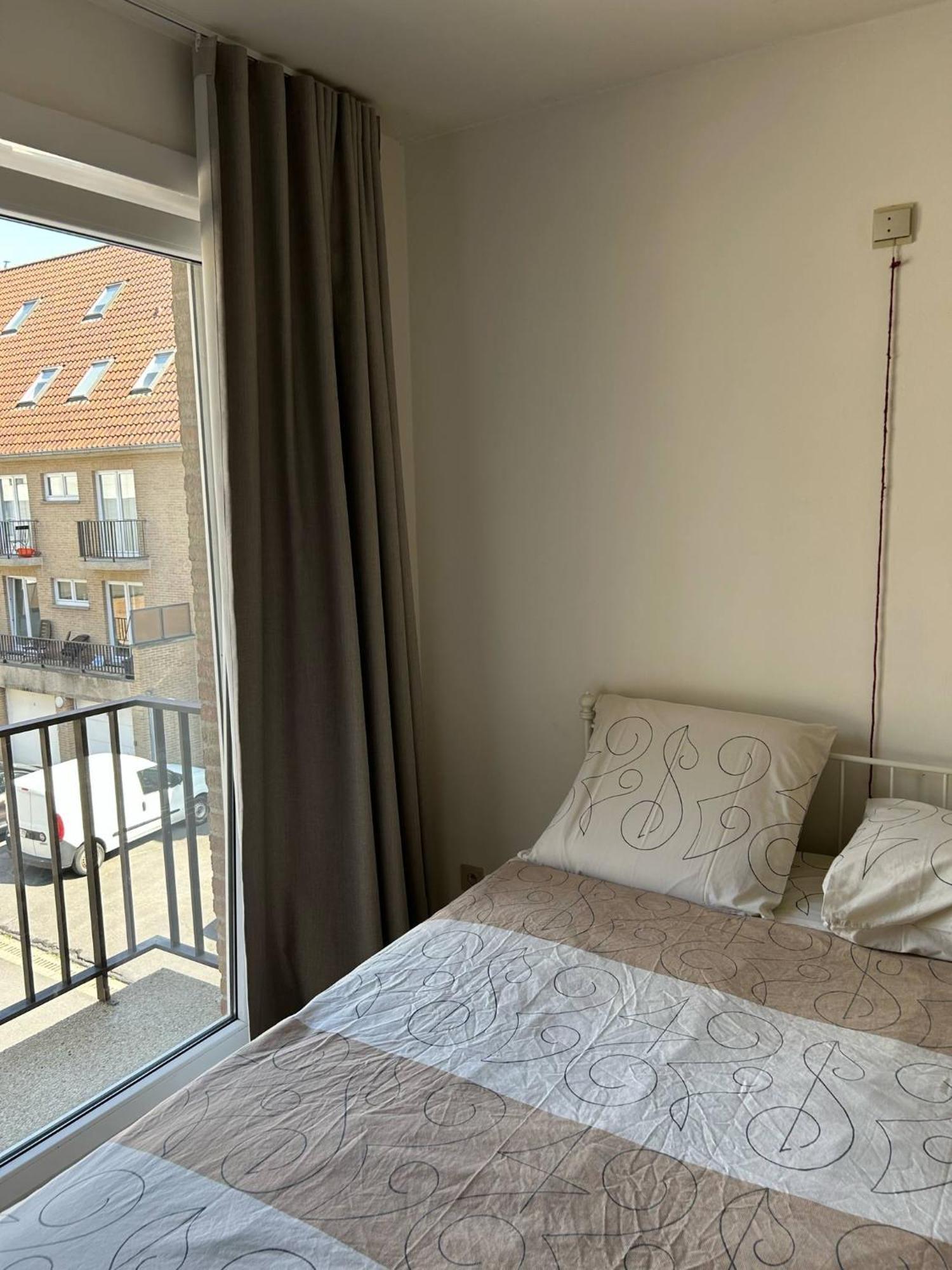 Ruim Zonnig Appartement Op 50M Van Strand オステンド エクステリア 写真
